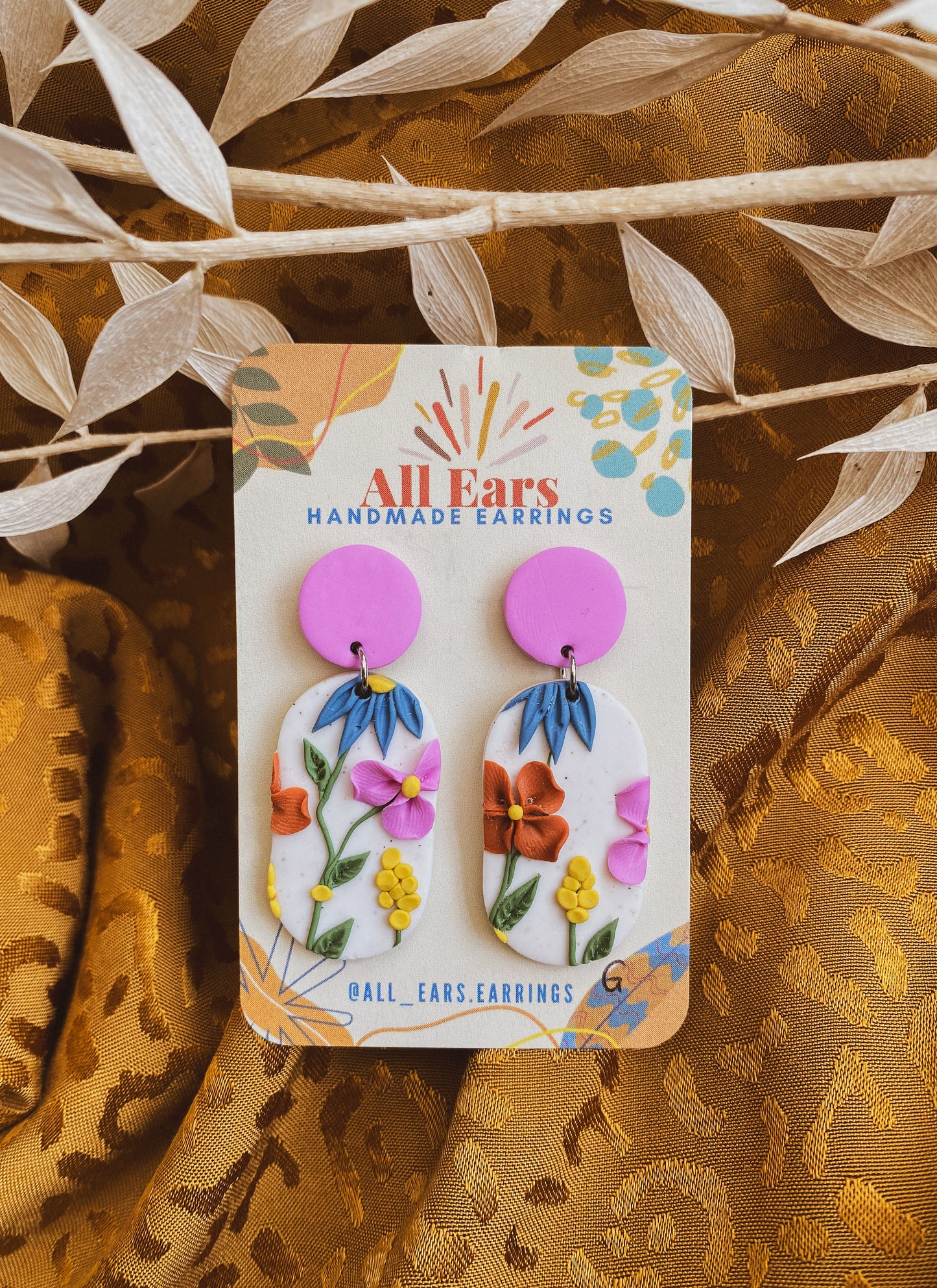 WILDFLOWERS / Oval